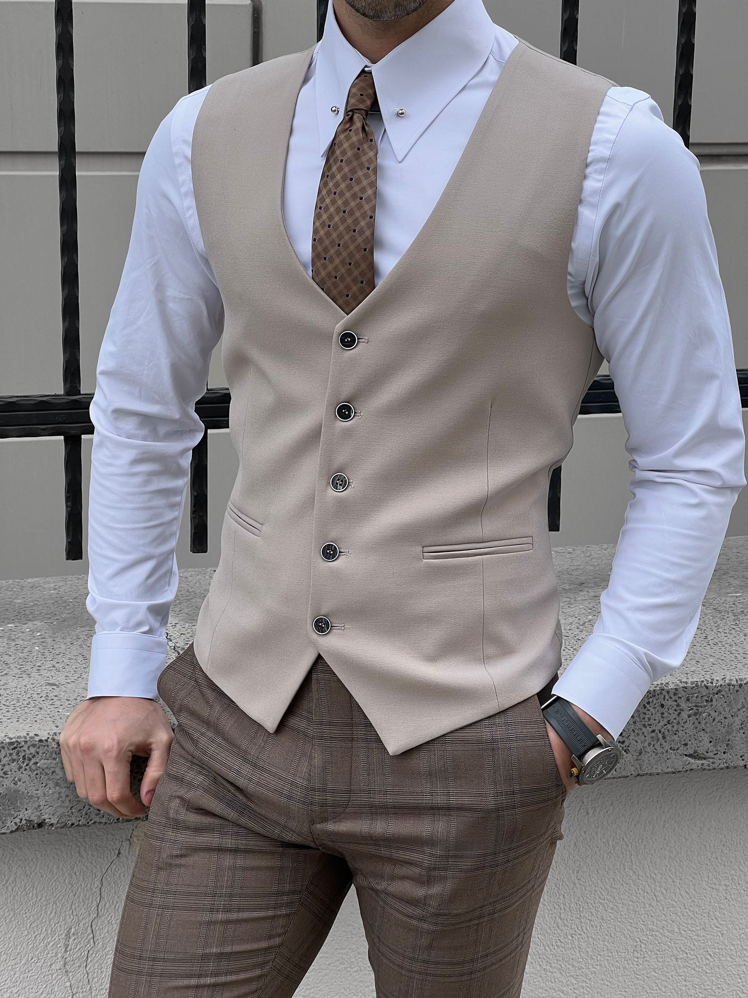 aesido Men's Vest Single Breasted Business Casual V Neck Waistcoat